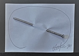 Uecker, Günther: Nagelbild. Multiple. Bleistiftzeichnung und Nagel auf Zeichenpapier. In Objektkasten montiert. Rechts unten signiert und datiert. Blattgröße: 10,5 x 14,5 cm.